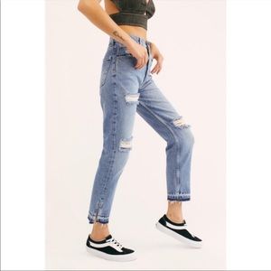 Free People Lita Distressed Cropped Capri Jeans